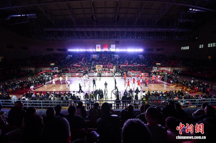 NBL揭幕战贵州猛龙主场告负 香港金牛大胜 赛事助