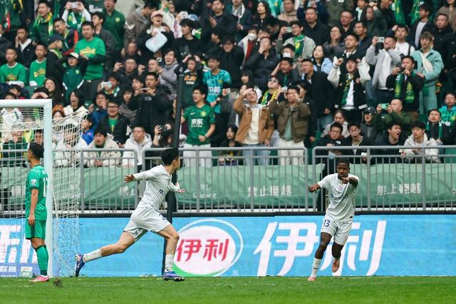 京沪大战成残阵对决 申花客场平局再添伤员