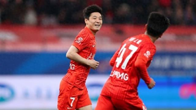 武磊时隔302天破门助海港首胜 难掩球队攻防隐患
